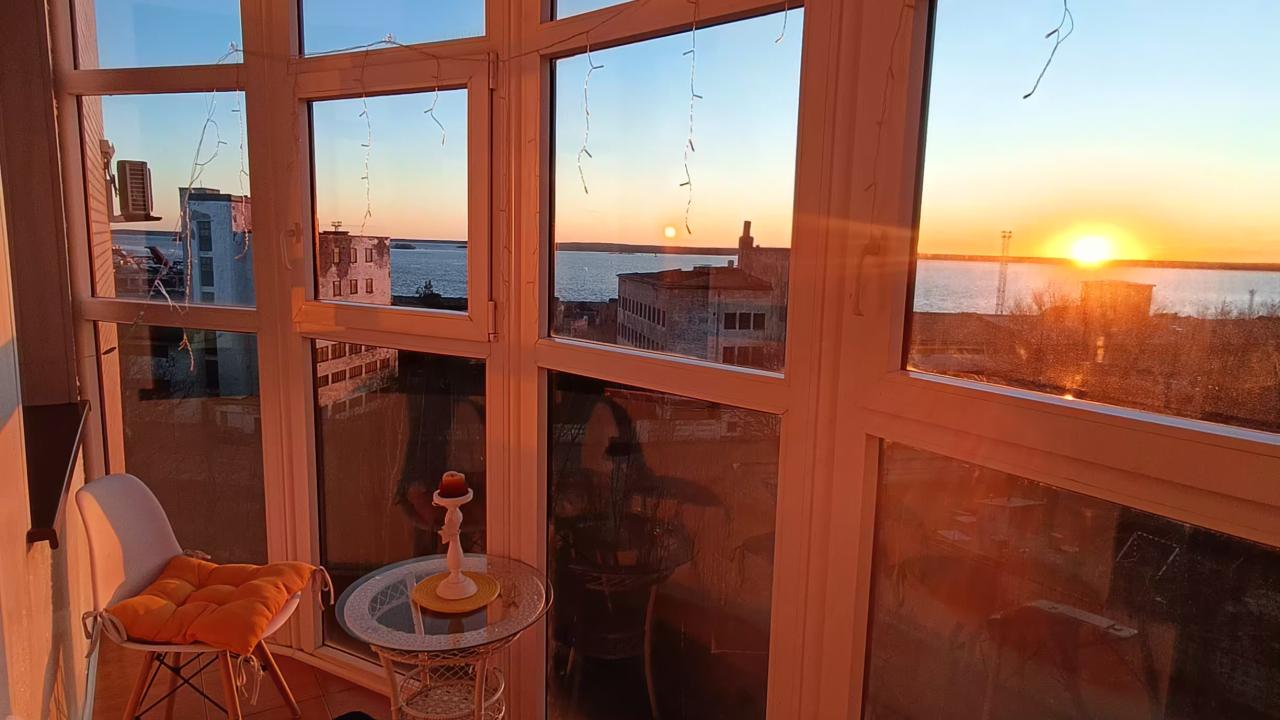 Real photos of 3-room apartment with bay view