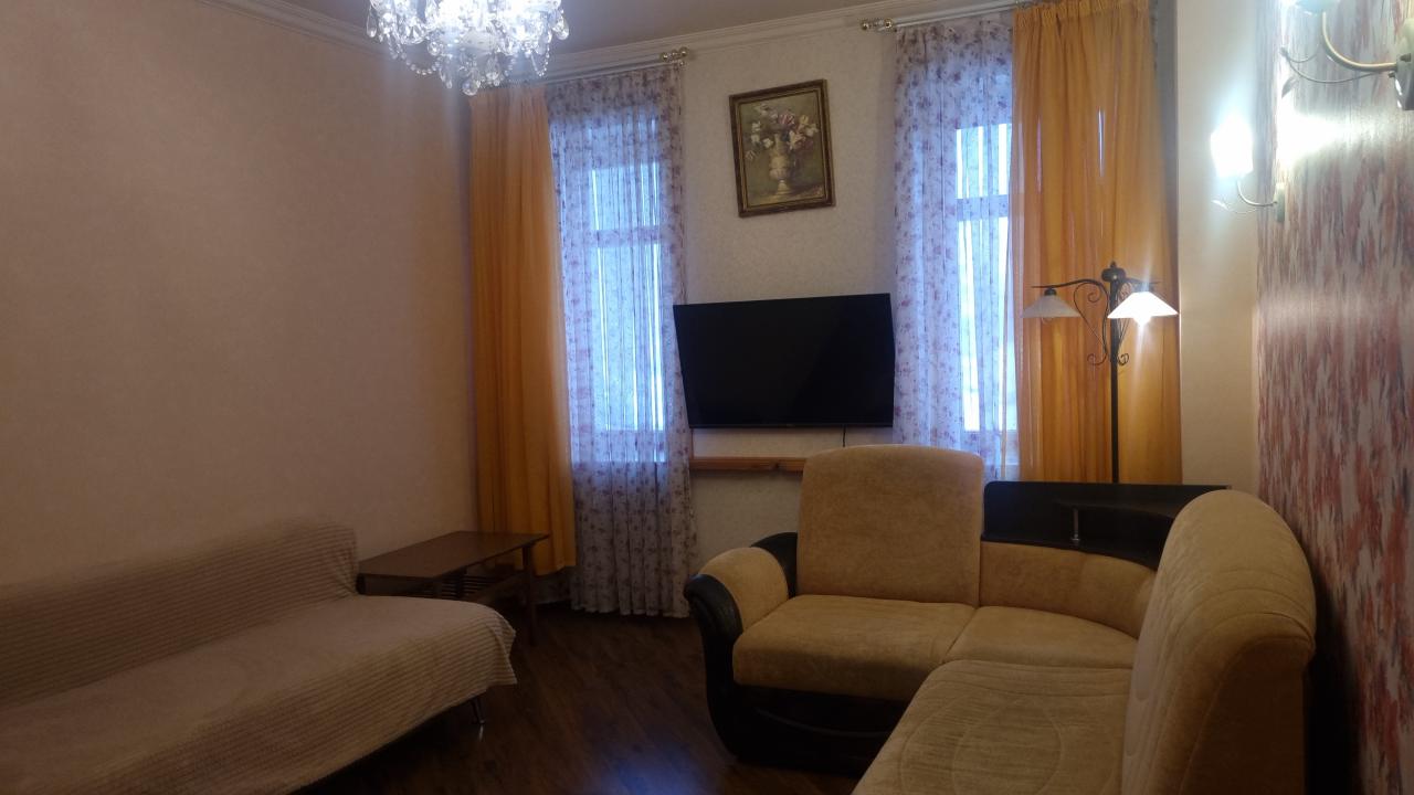 Real photos of Home Comfort Apartments on Karl Marx Avenue 36/20
