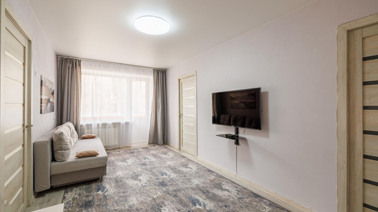Real photos of Apartments on Lva Tolstogo street 115