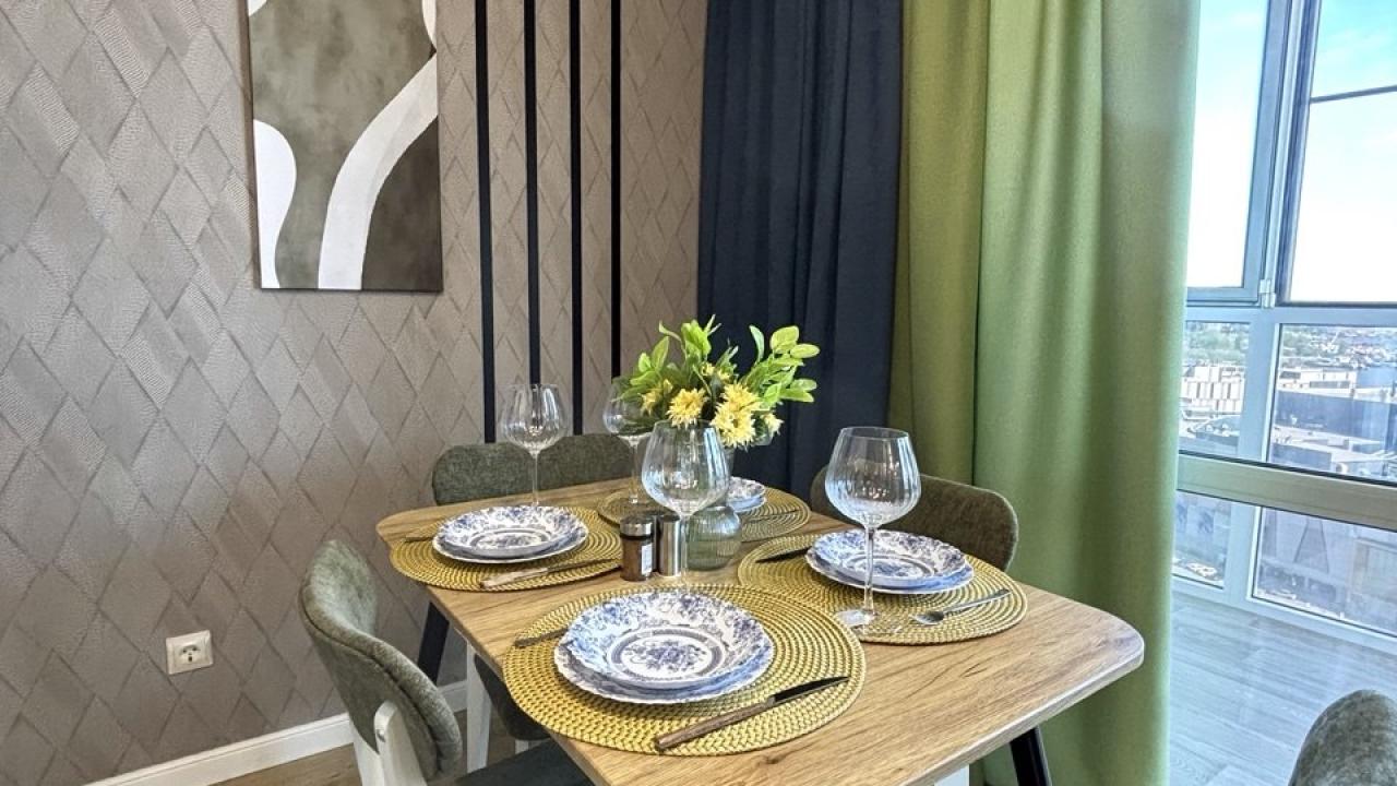 Real photos of Spacious studio with a view of the Amur River and the Brosko Mall shopping center