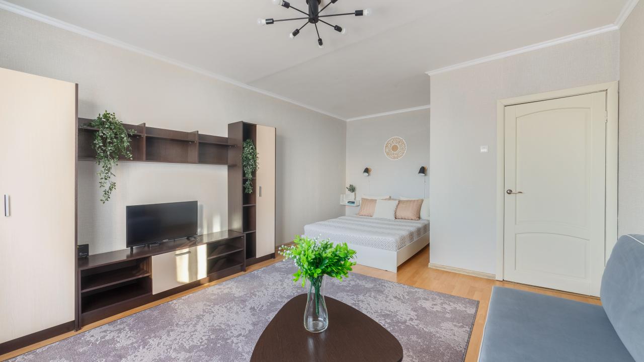 Реальные фото ApartLux (АпартЛюкс) на Енисейской