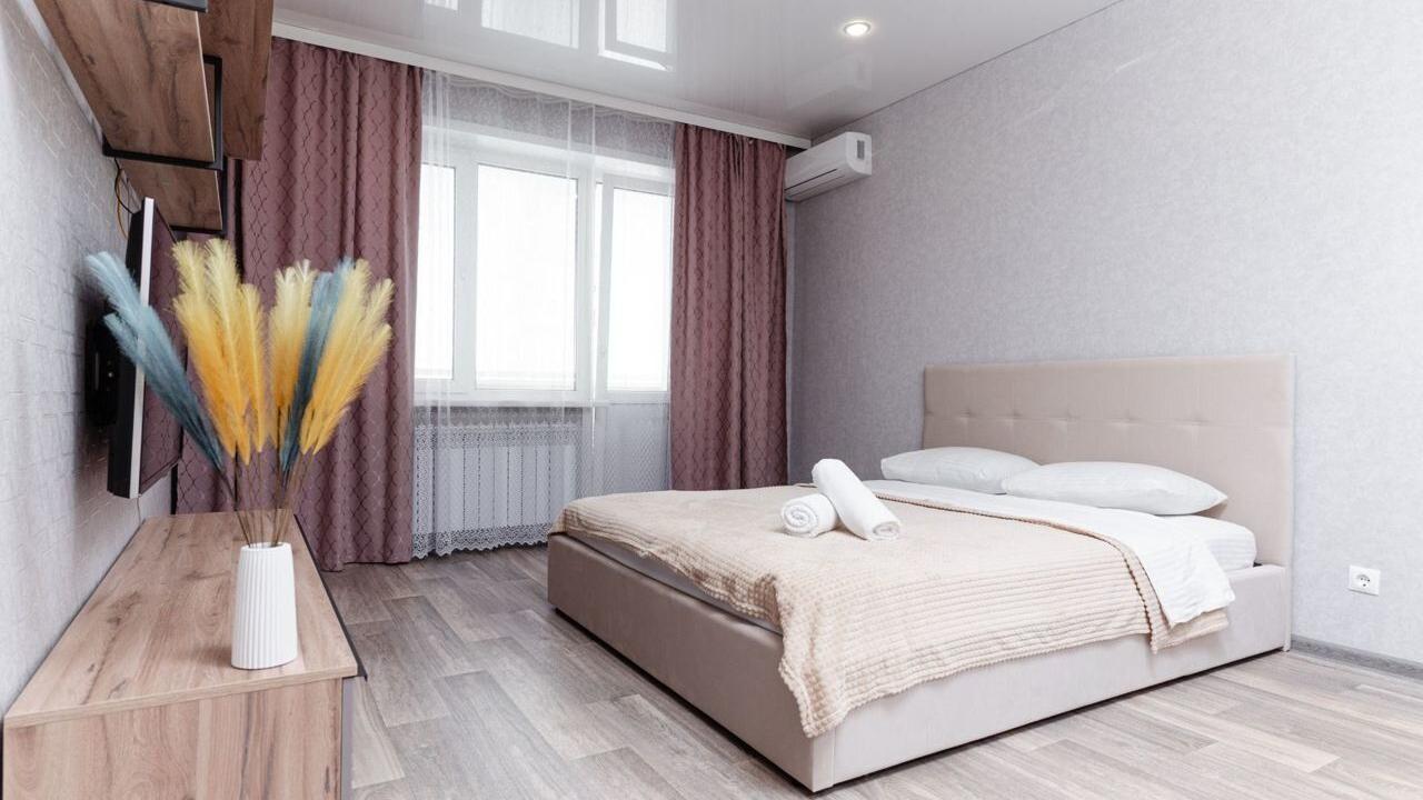 Real photos of Apartments for 30 years of Victory 33