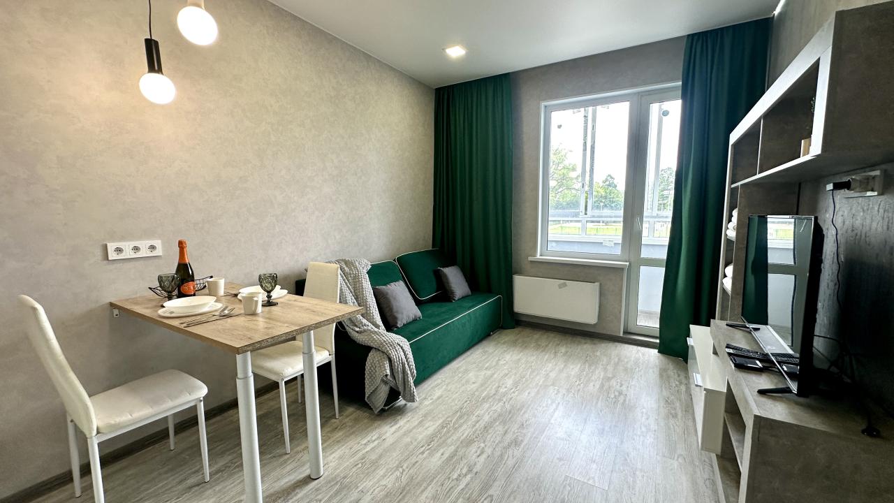 Real photos of Studio with a view of the Moskva River canal