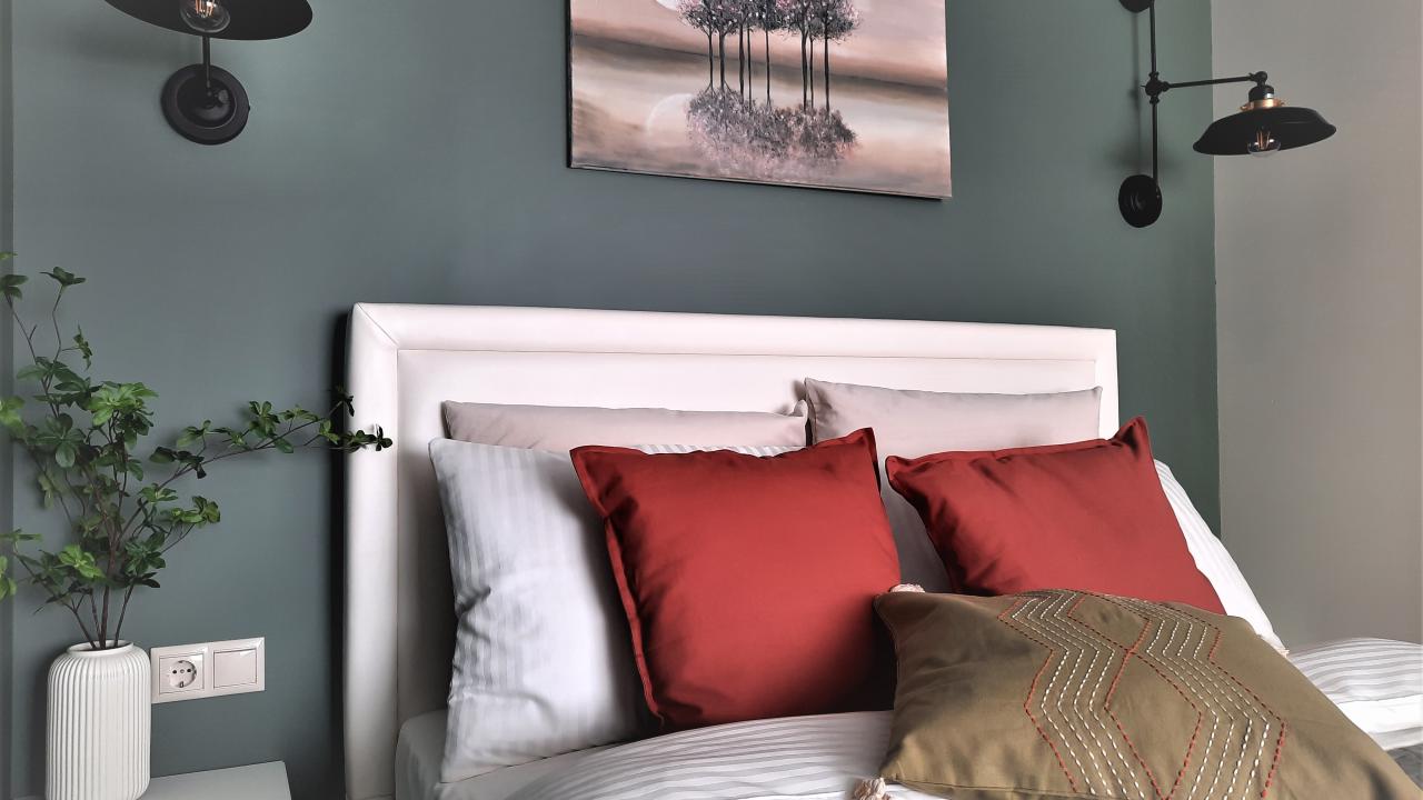 Real photos of Apartments on Yuzhny Val street 16