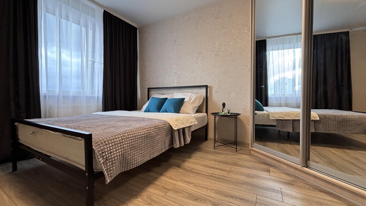 Real photos of Apartments on Architect P.P. Bersha street, 1