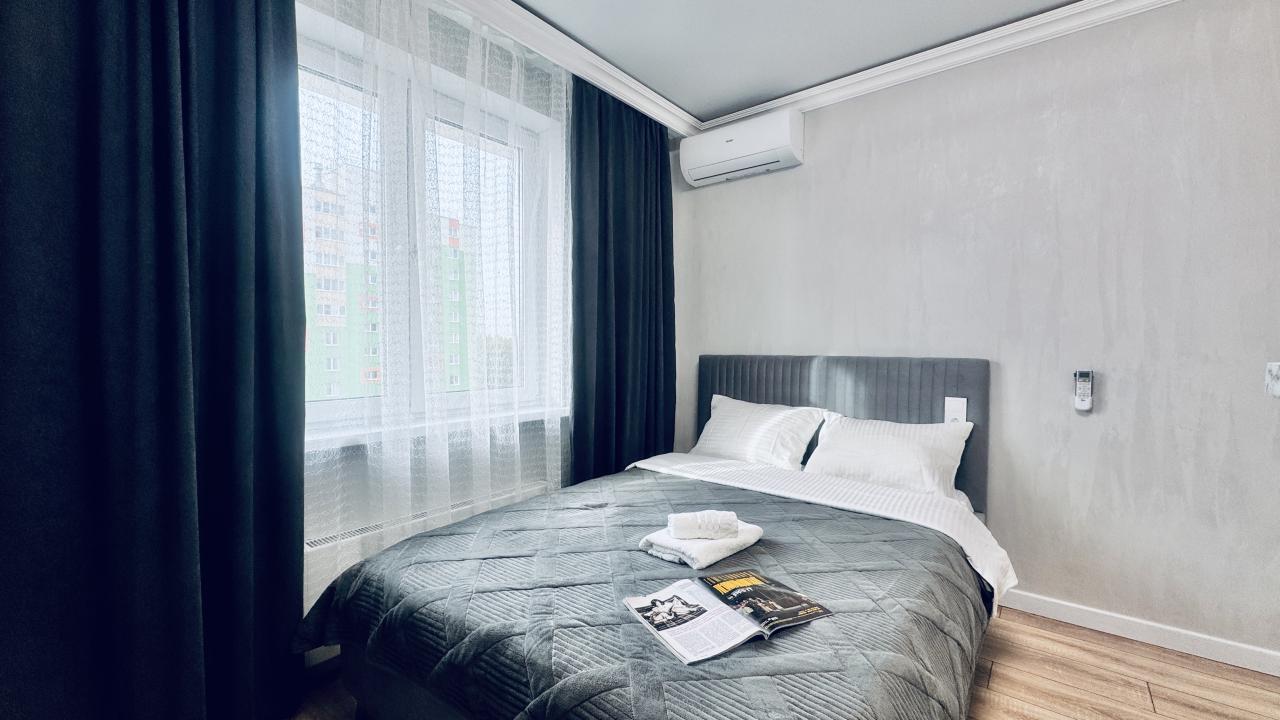 Реальные фото Vegas apartments (Вегас апартментс) на улице Бурнаковская 109