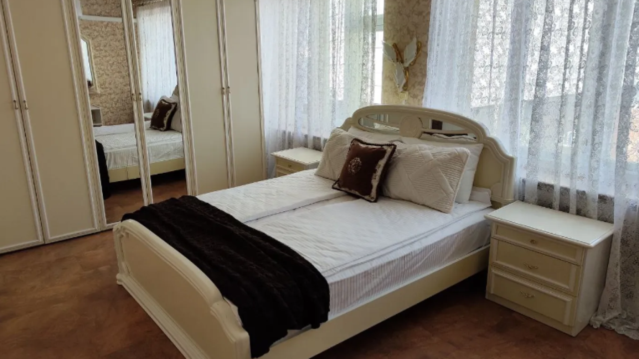 Real photos of Apartments on Minin and Pozharsky Square