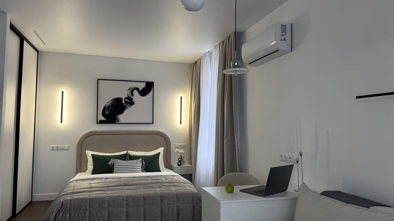 Real photos of Apartments on the 60th anniversary of October Avenue