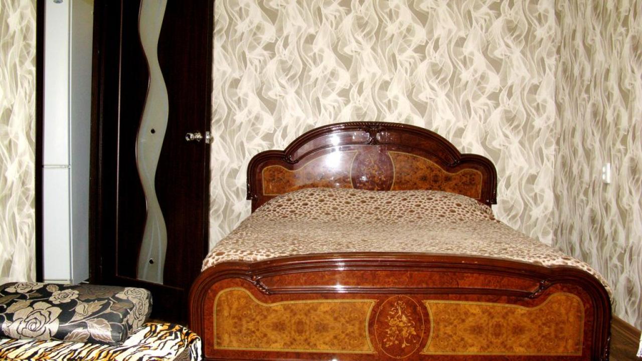 Real photos of Arzamas Apartments for a day on Mira Street 20