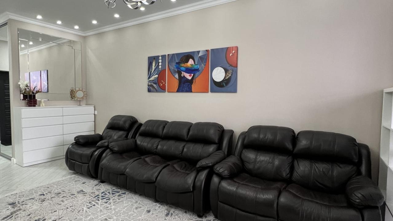 Real photos of Rich House on Alikhanov street 37/4