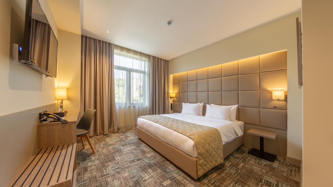 Реальные фото Hayasa Hotel Yerevan (Хаяса Ереван)