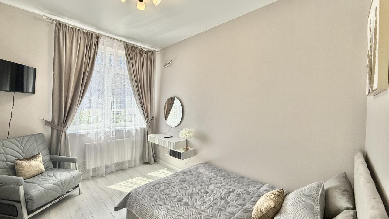 Real photos of GOLDEN FEATHER Apartments at 14 General Kornilov Street