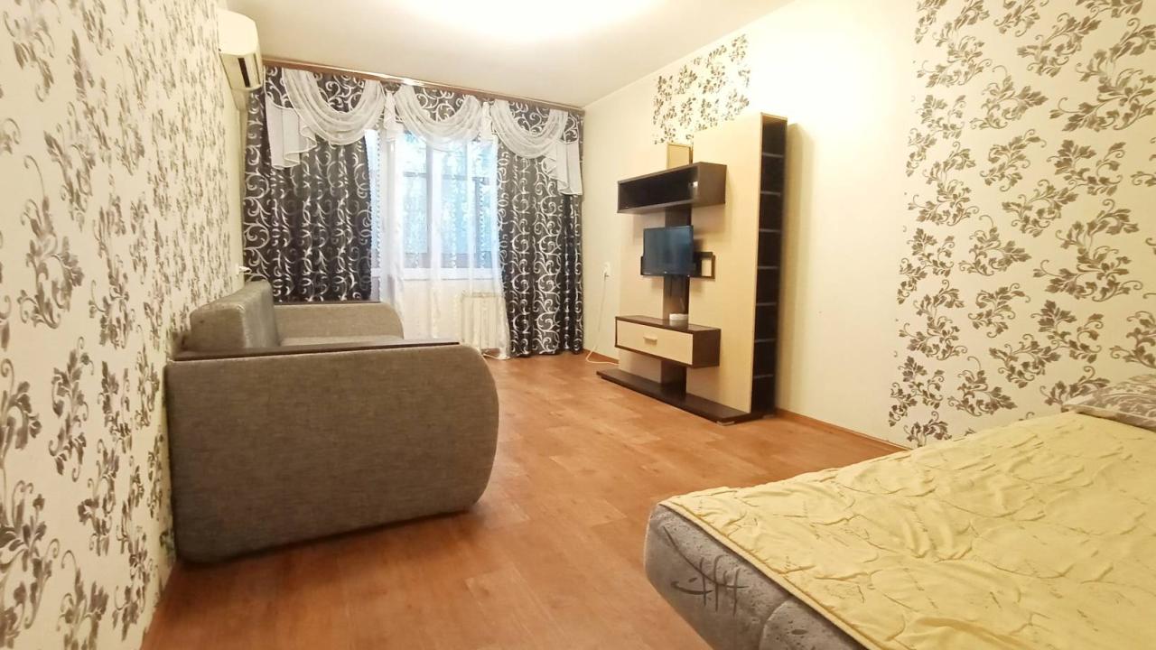 Real photos of Apartments on Sverdlova street 48