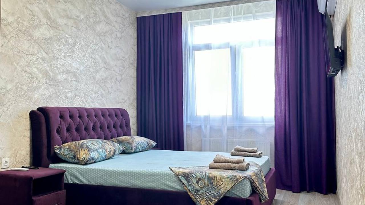 Real photos of Krymskkhome on Kommunisticheskaya Street