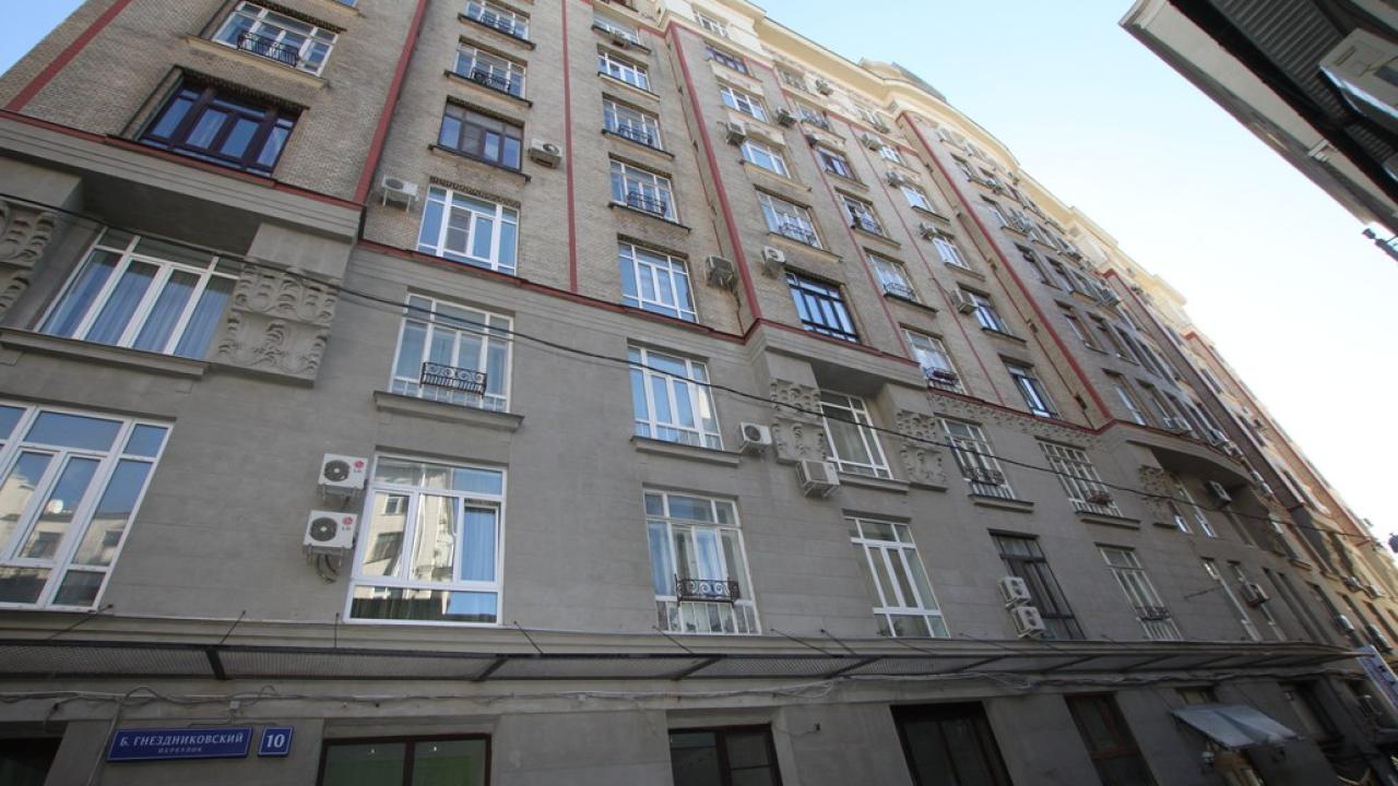 Real photos of Tverskaya Street on Bolshoy Gnezdnikovsky Lane