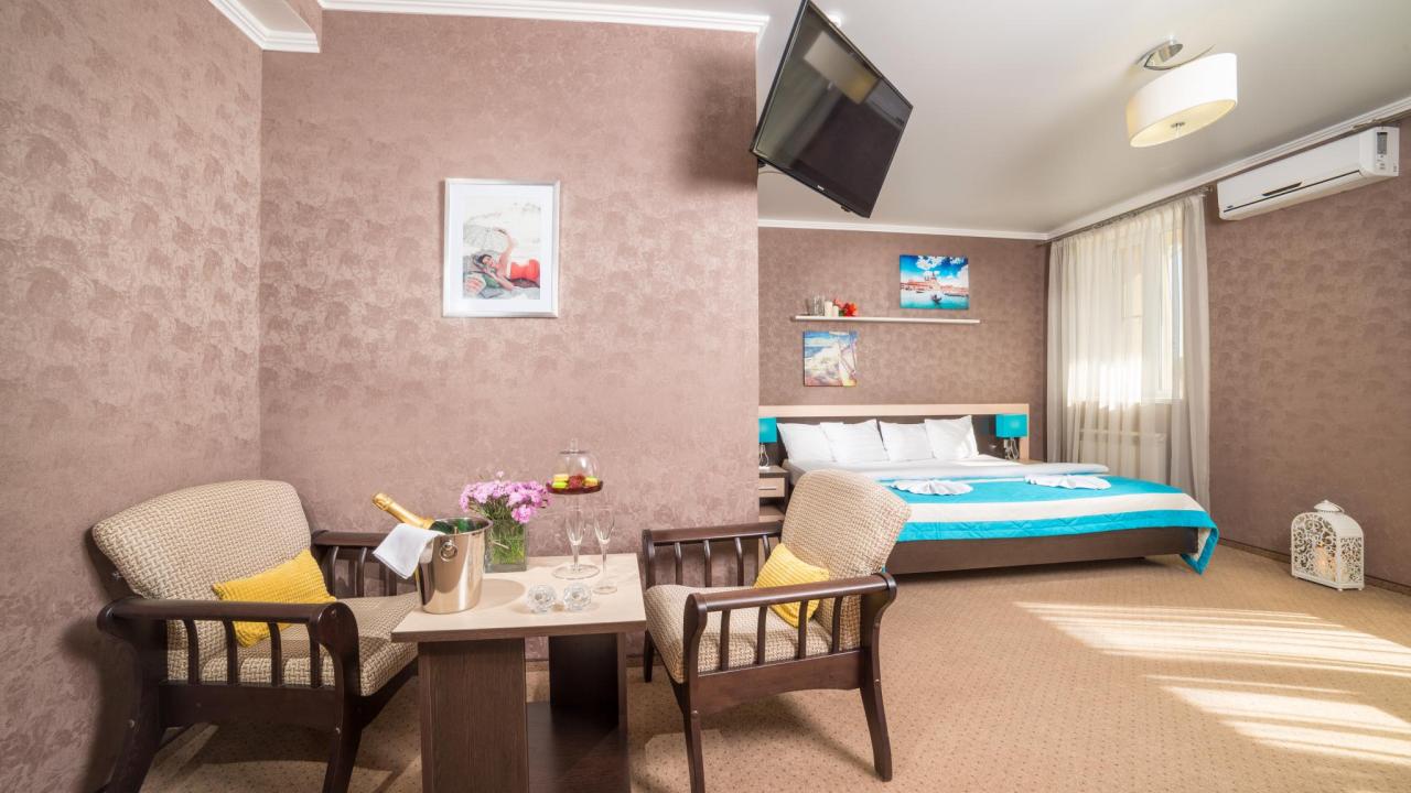 Real photos of Milotel