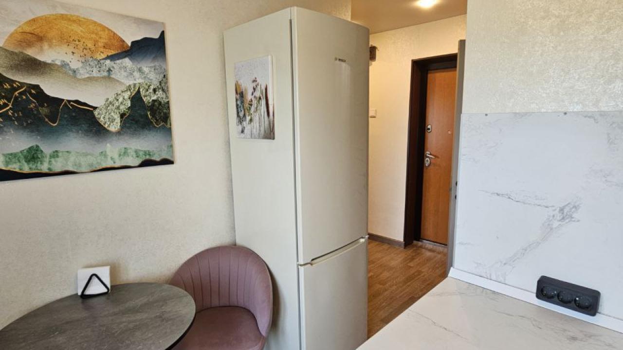 Real photos of Apartments on Metallurgov 14B