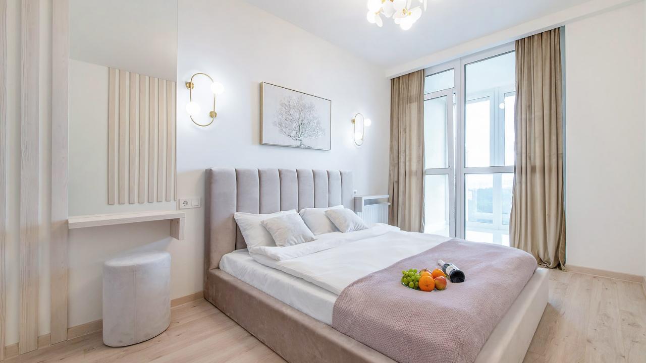 Real photos of Bulbash Apartments on Makayenka Street 12K