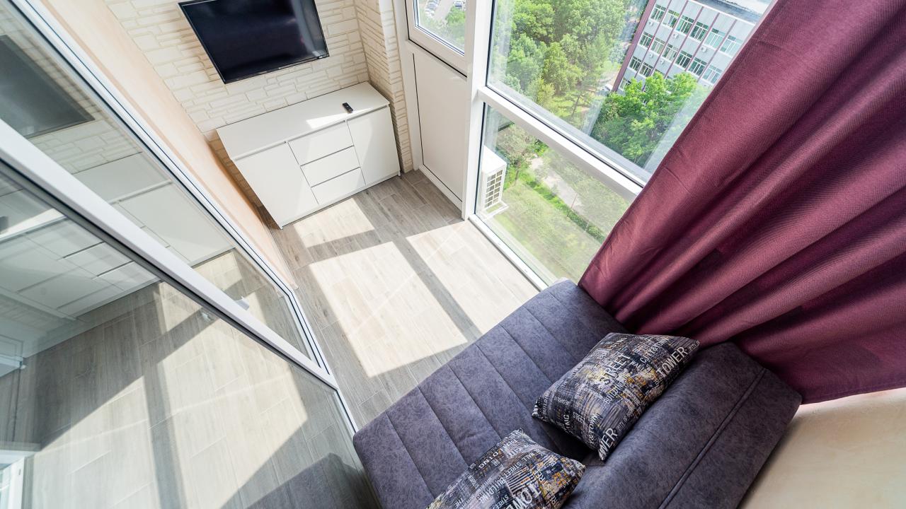 Real photos of Well Apartments at 163 100-letiya Street in Vladivostok