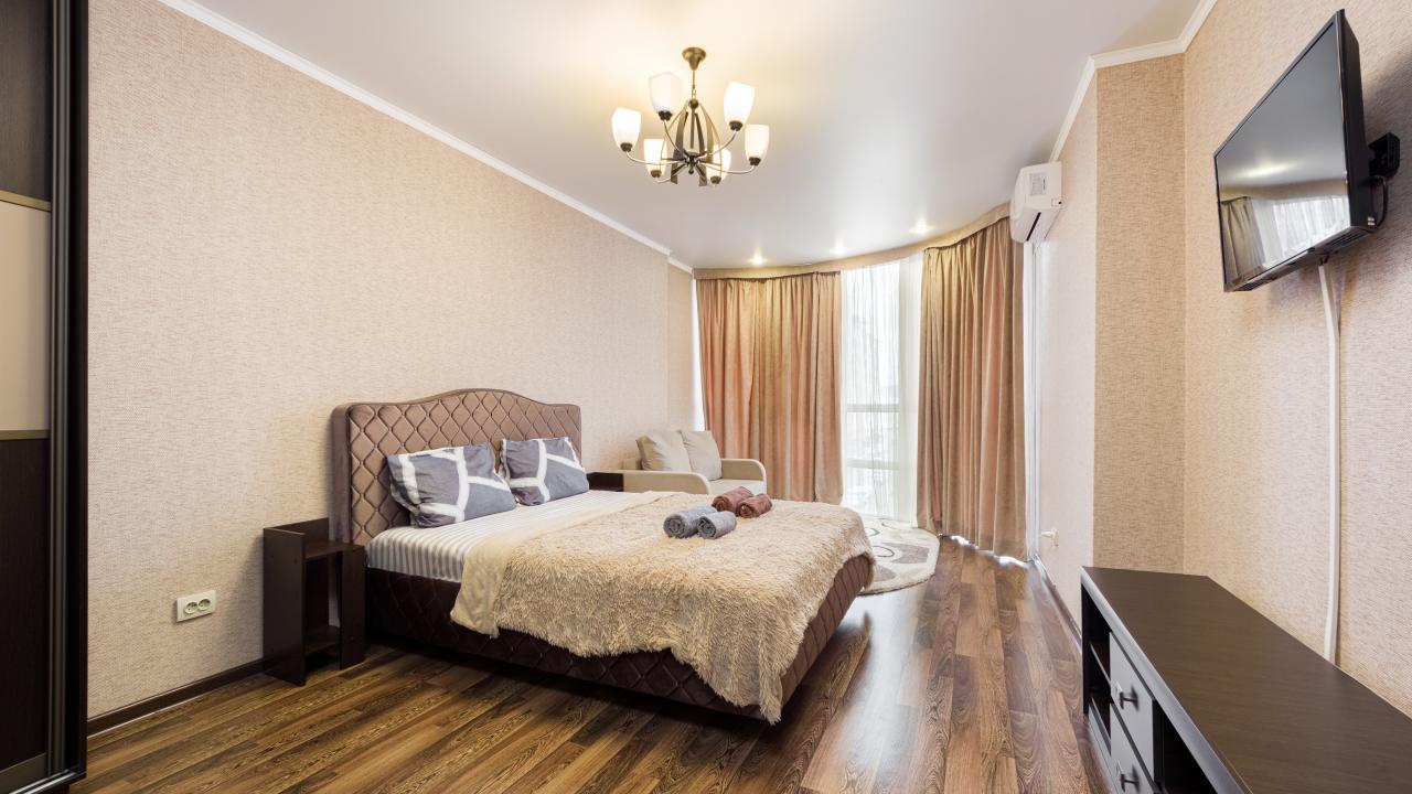 Real photos of Rooms Apartments (Rooms Apartments) on Orangereynaya street, building 3