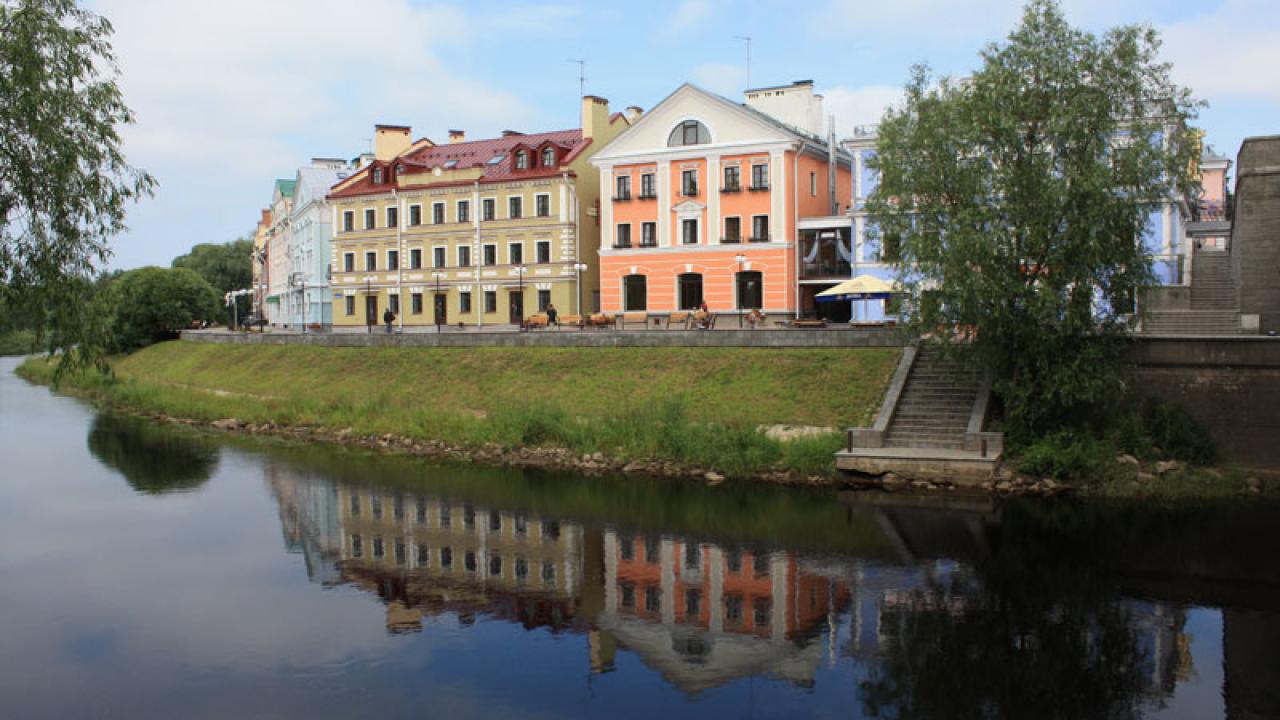 Real photos of Zolotaya Naberezhnaya