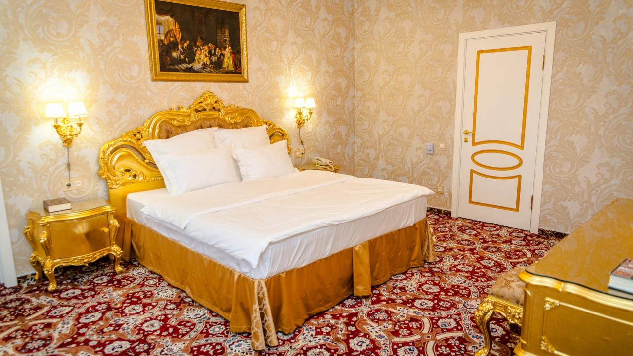 Петровский Причал Luxury Hotel & SPA