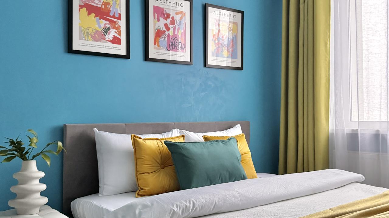 Real photos of Typical 1 room apartment near the airport
