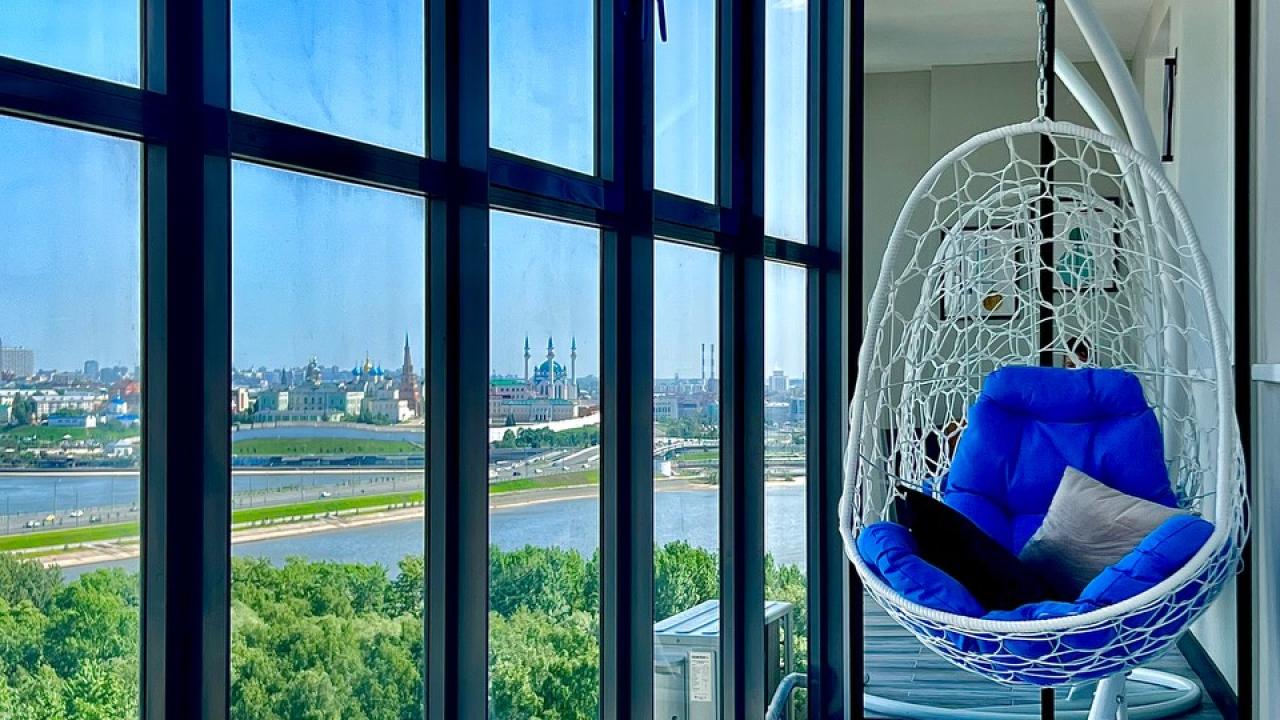 Real photos of Apartment with a view of the Kremlin on Komsomolskaya street 1