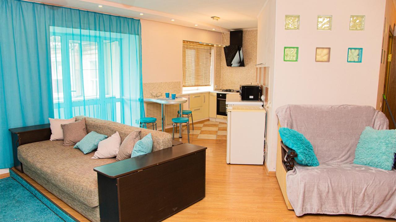 Real photos of ApartLand on Komsomolskaya street 42