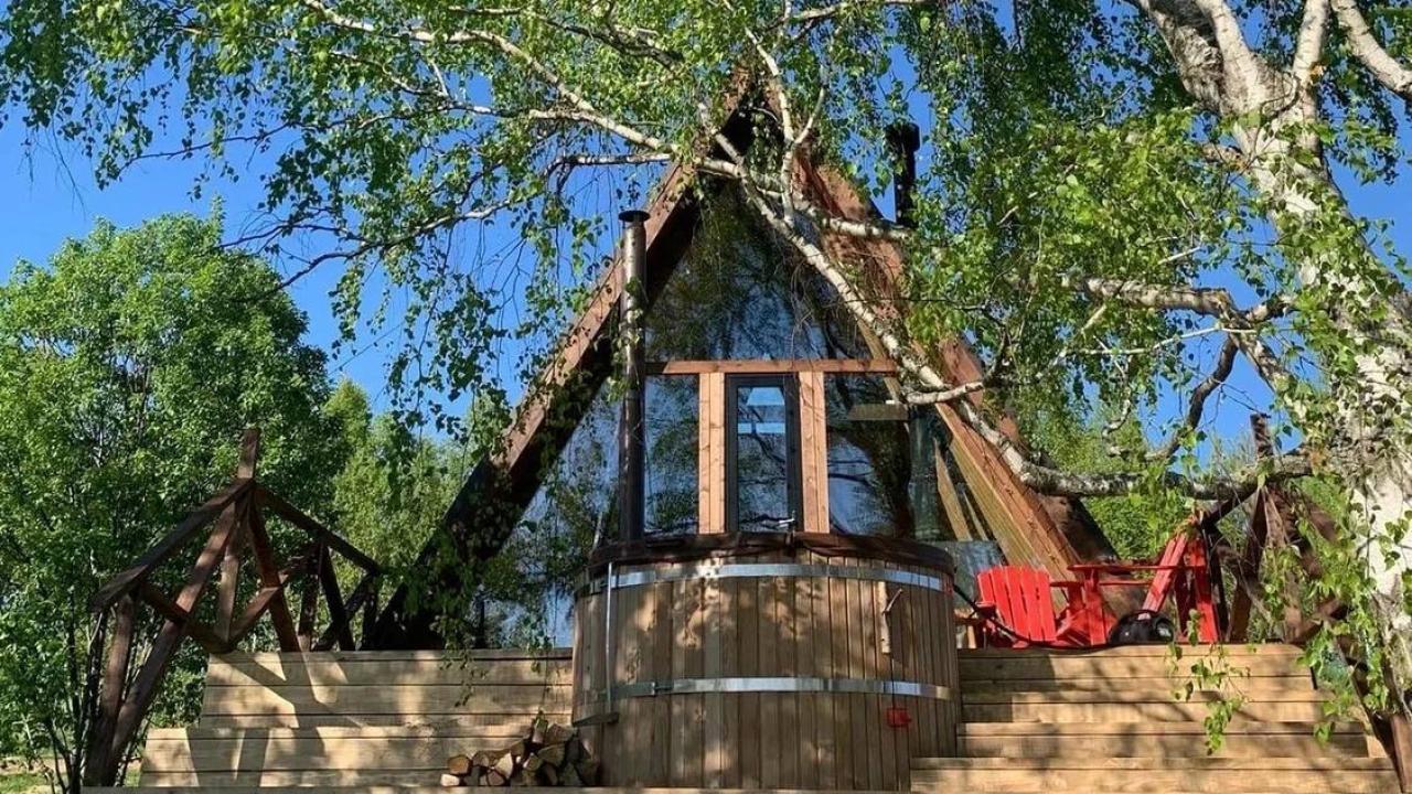 Real photos of Na Krayu Zemli