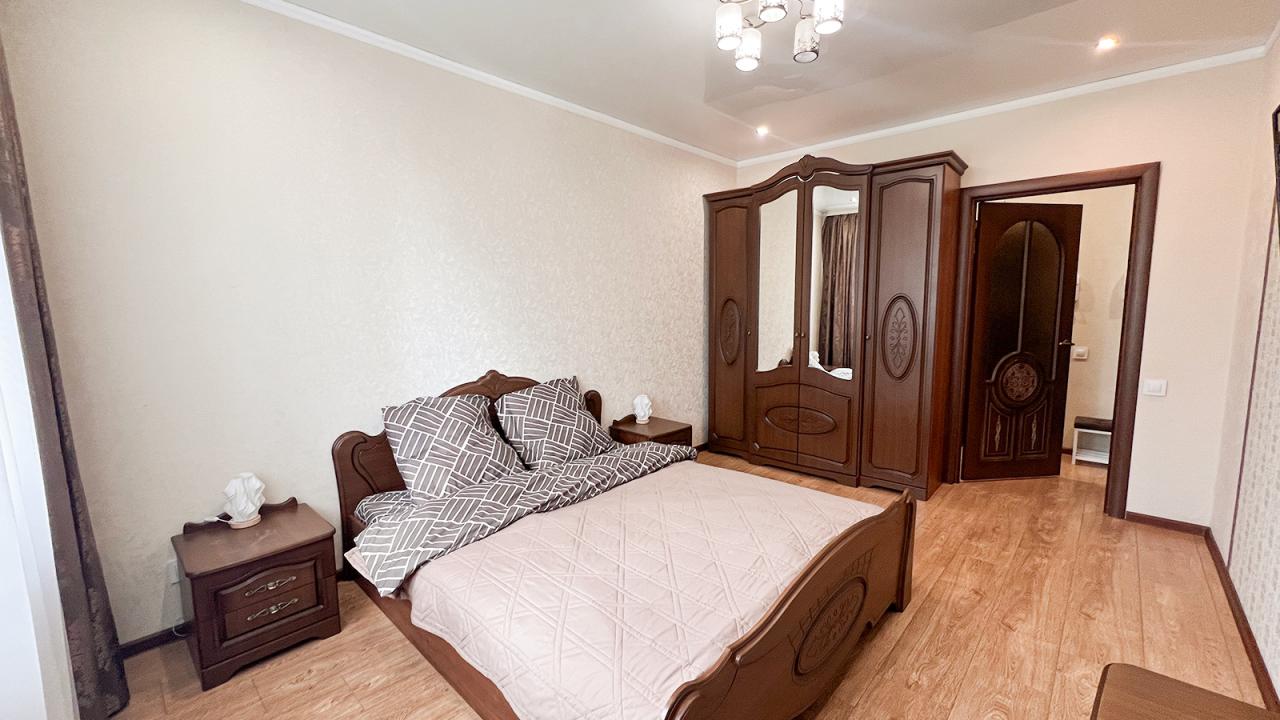 Real photos of Apartment Apart MV on Novoselov street 5A