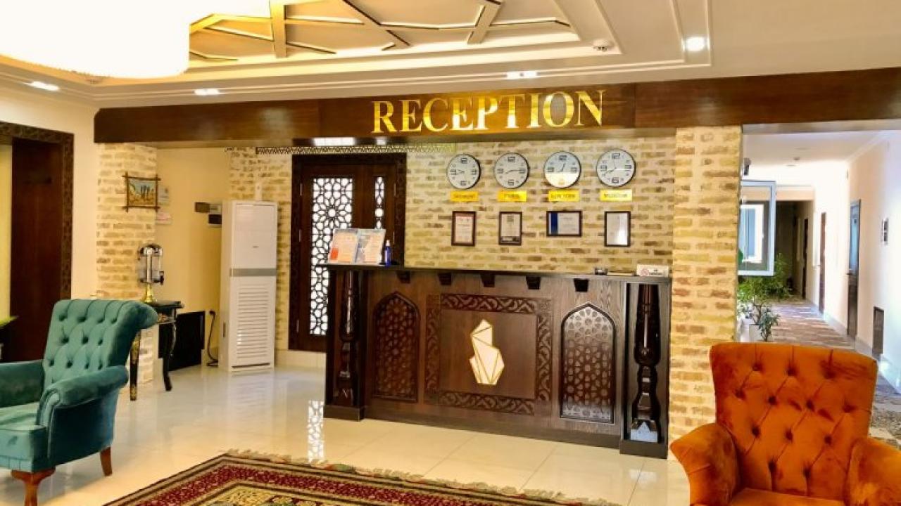 Real photos of Crystal Hotel