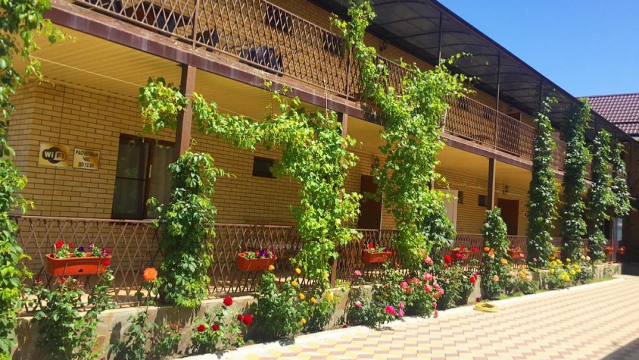 Реальные фото Malenkaya Gagra