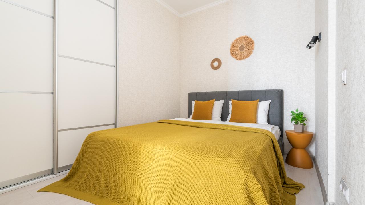Real photos of Bulbash Apartments on Turovsky Street 12