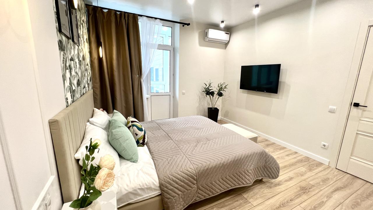 Real photos of RentFlat (Rent Flat) on Rossiyskiy Avenue 15