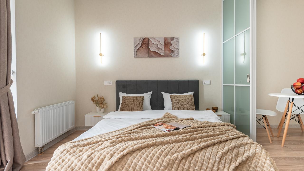 Real photos of Bulbash Apartments (Bulbash Apartments) on Makayenka street 12G