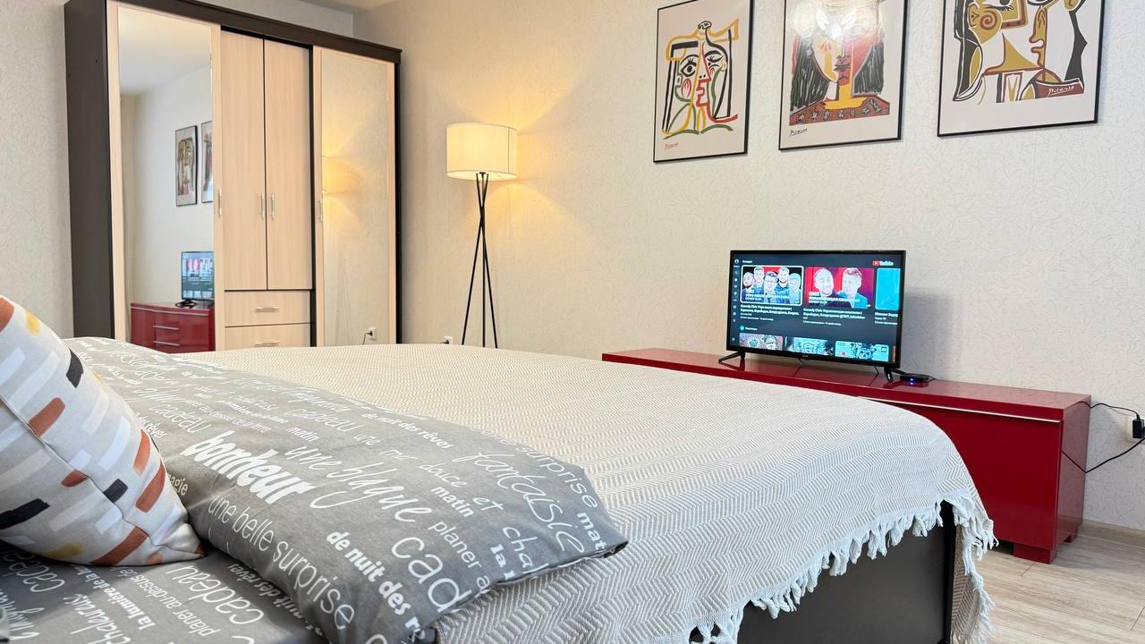 Real photos of Rental Family Rooms (Rental Family Rooms) on Vladimir Nevsky Street 25/11
