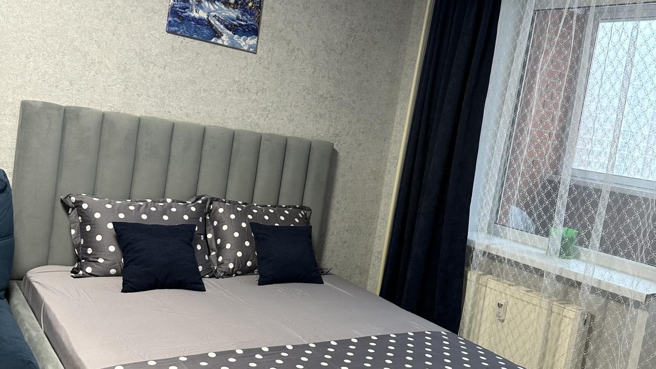 Реальные фото Apartments on Mikhail Petrov street 33B