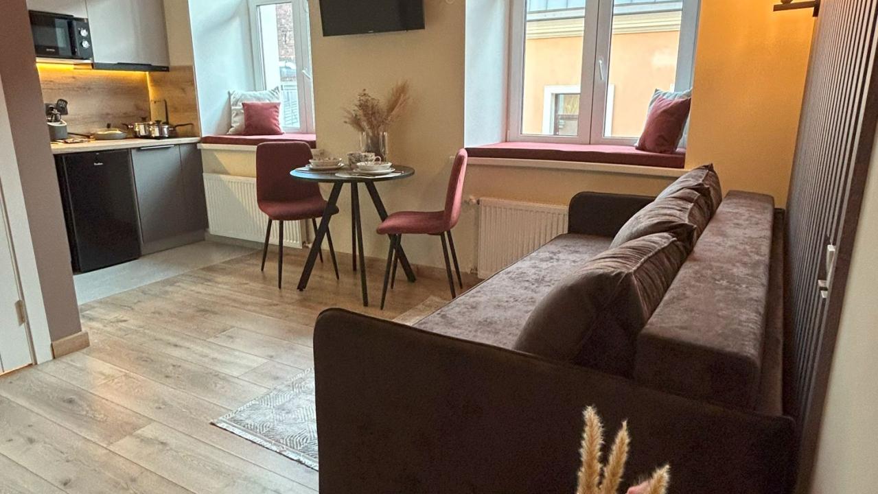 Реальные фото Новая Студия Home10 в Центре на Полтавской