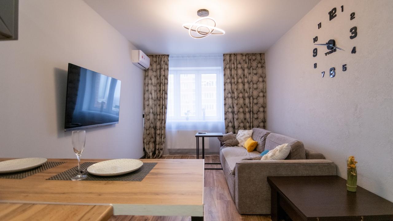Реальные фото Apartments on Surikova street 24
