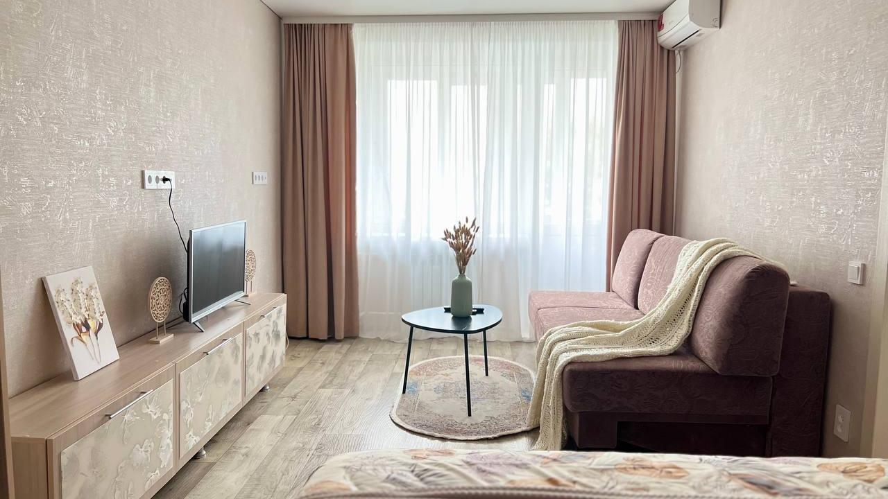Real photos of Apartments on the street 30 years of Victory