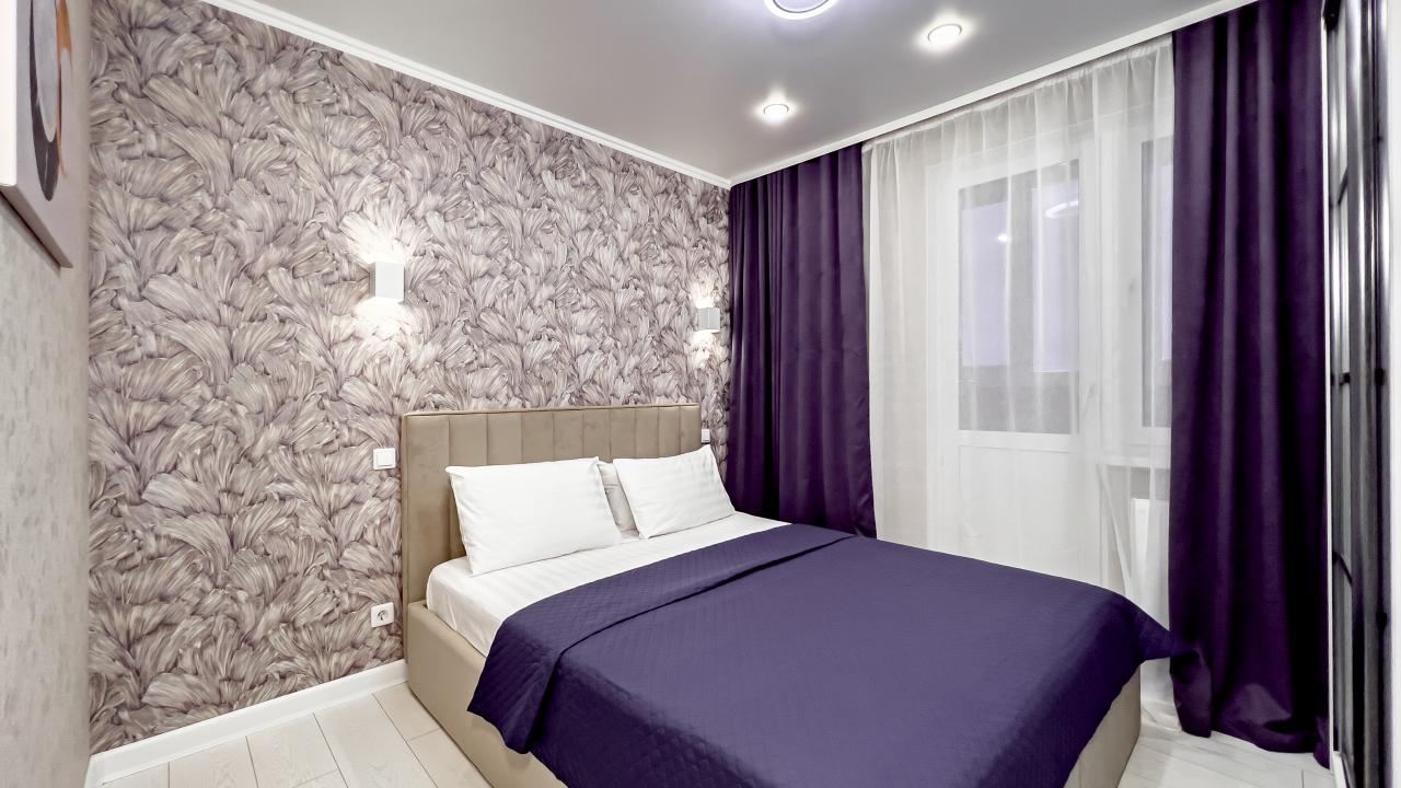 Real photos of The current on Avtomobilistov Street 15