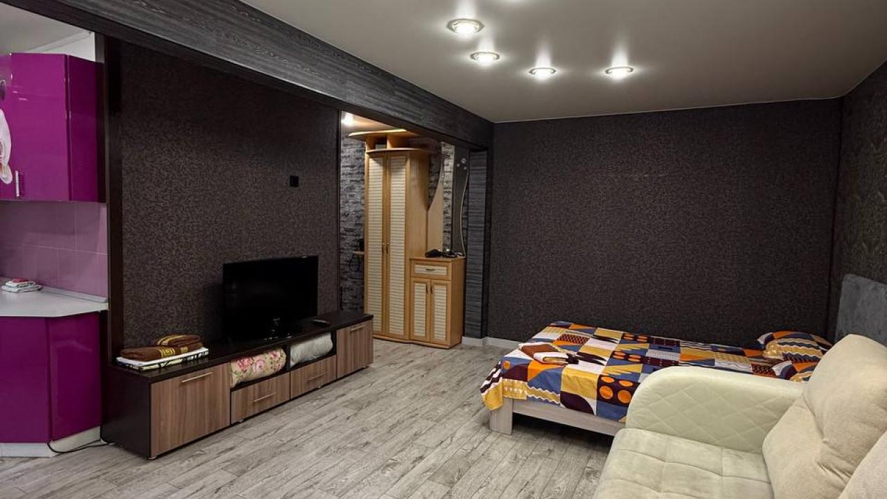 Real photos of Apartments on Tolbukhina street