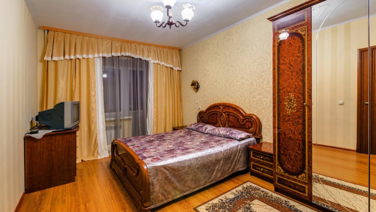 Real photos of Atlant on Nikitinskaya Street