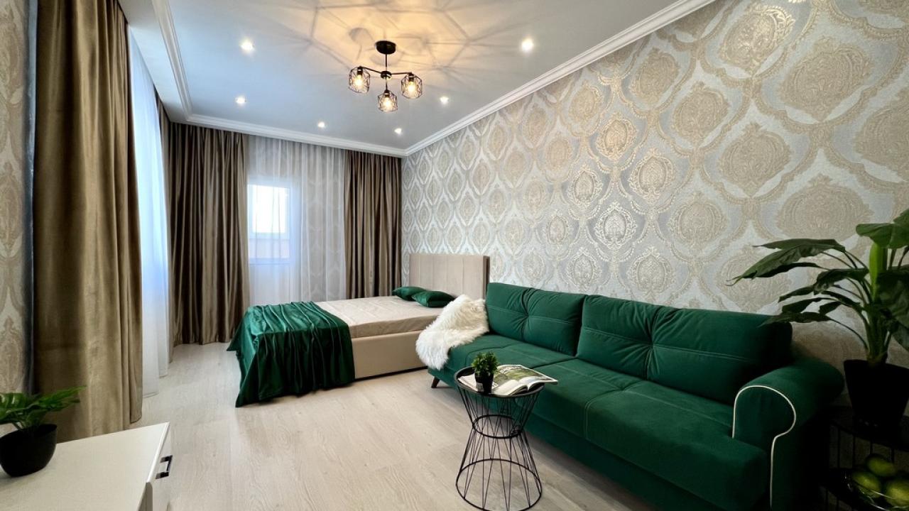Real photos of Apartment from the Home Hotel company at 61 Salmyshskaya Street