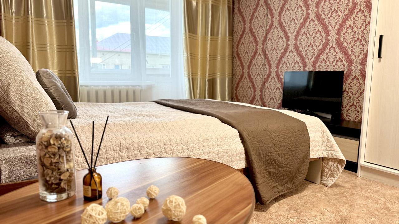 Real photos of ApartLand on Pirogova street 19