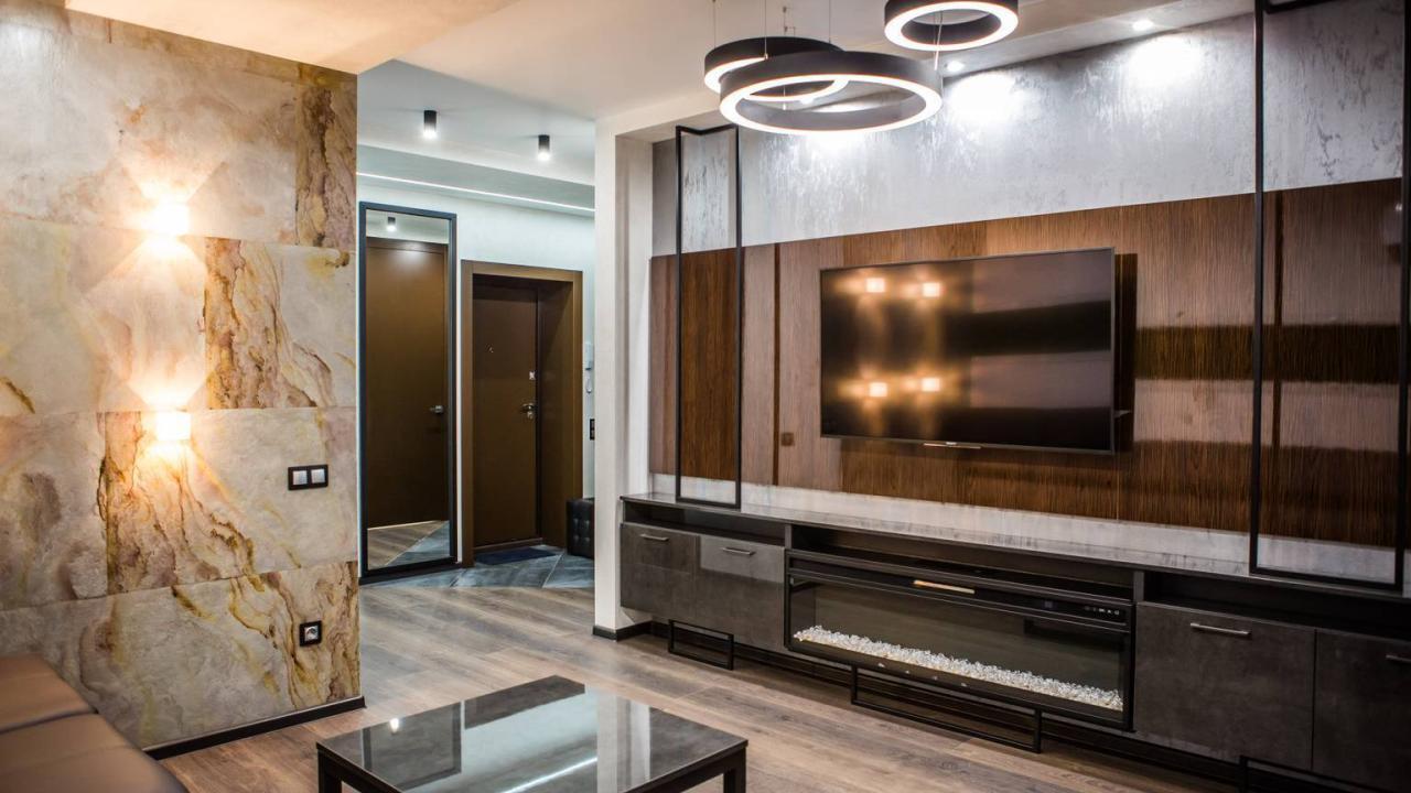 Real photos of Apartments on 66 Lev Tolstoy Street