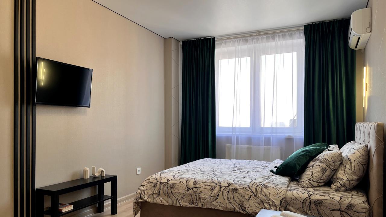 Real photos of Apartments on Evgeniya Zhigulenko Street 4