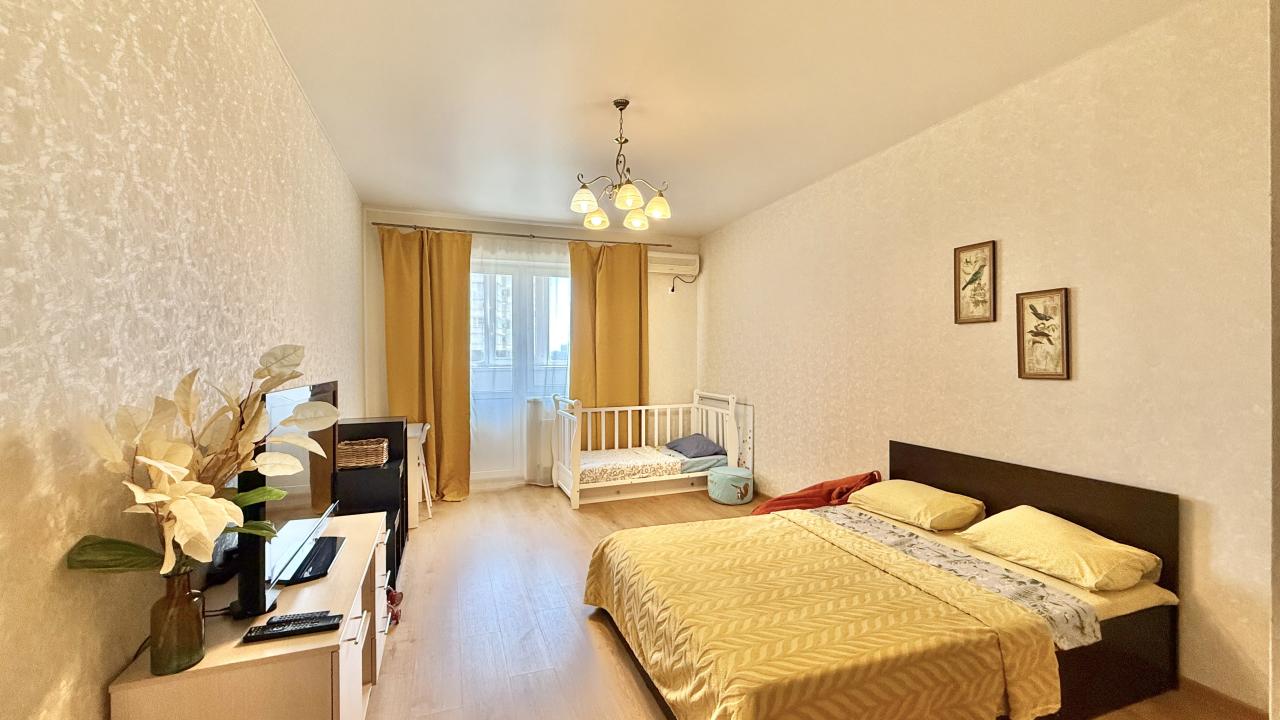 Real photos of PTITCHKA PEVCHAYA apartment on Morskaya street 47