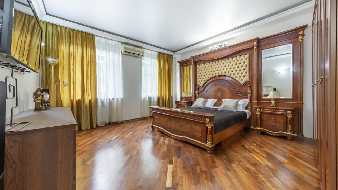 Реальные фото ApartLux (АпартЛюкс) на переулке Малый Лёвшинский